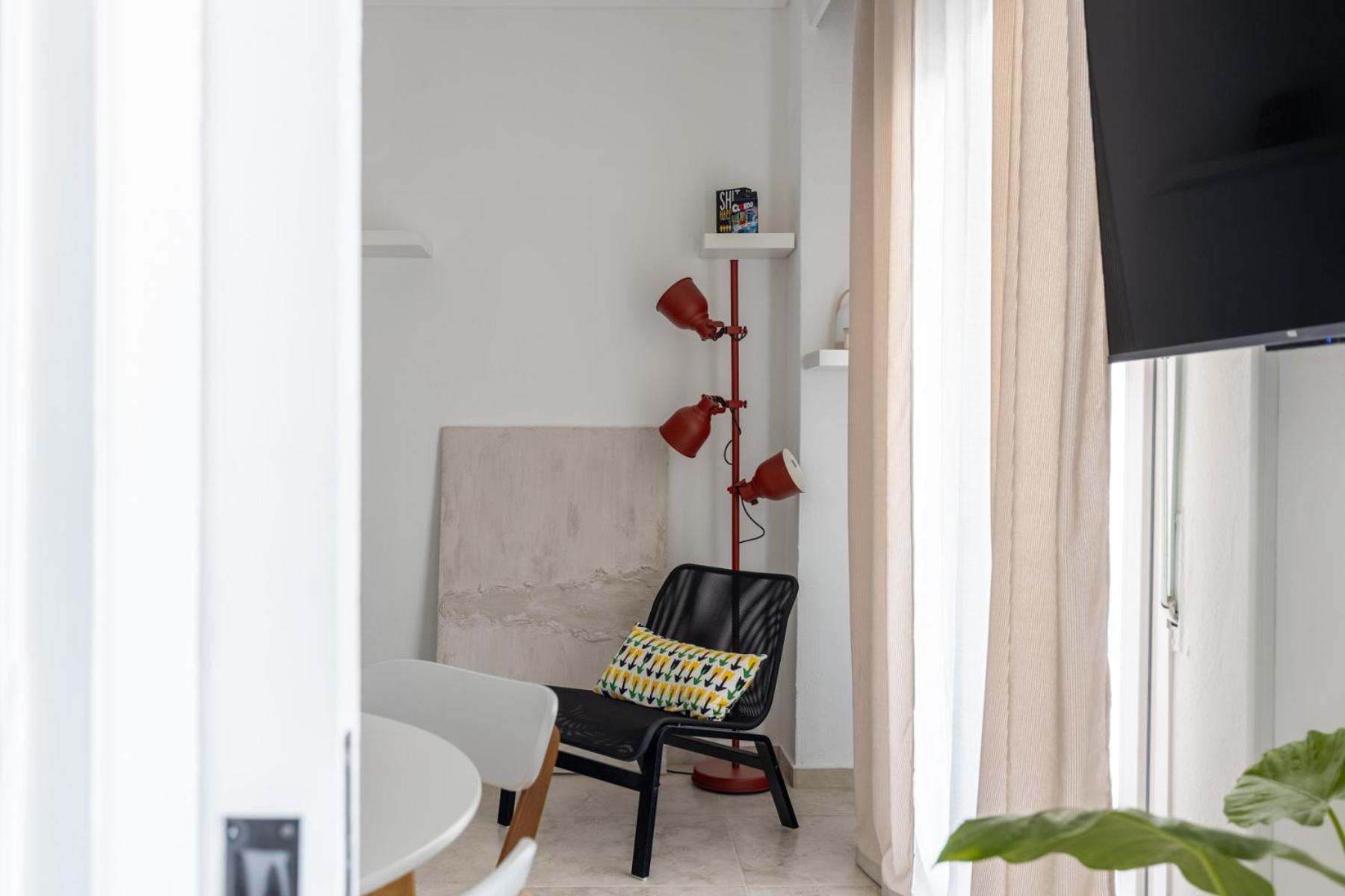 Thea Rooftop Apartment *